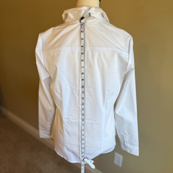 Reitmans white crisp tailored long sleeved cuffed buttoned up blouse Size 9 - Picture 6 of 12